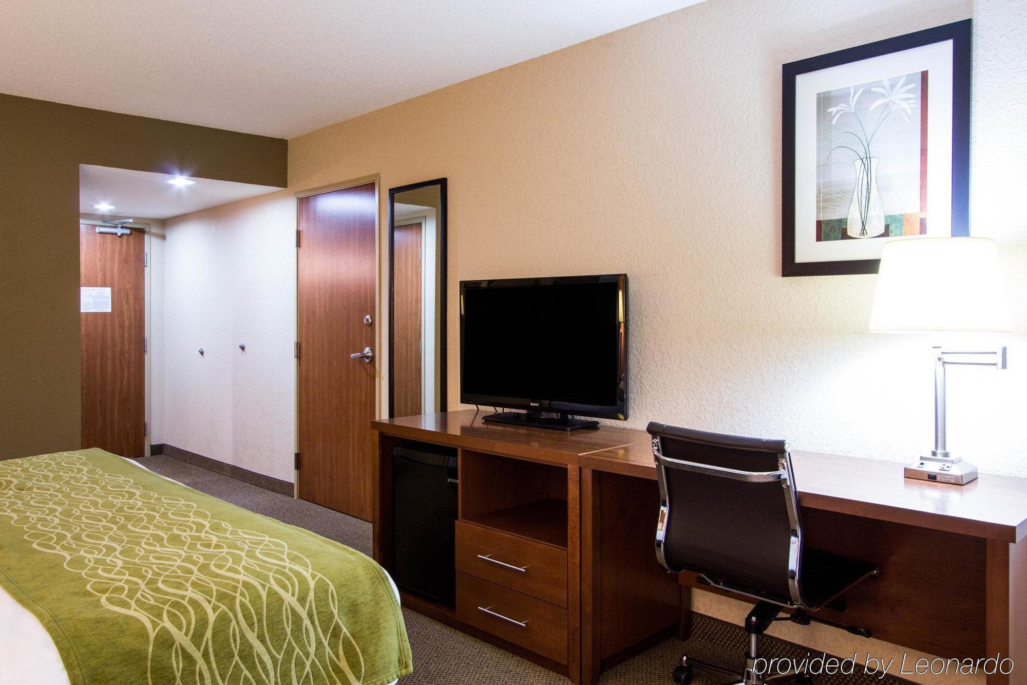Comfort Inn & Suites Airport Convention Center Βόρειο Τσάρλεστον Εξωτερικό φωτογραφία