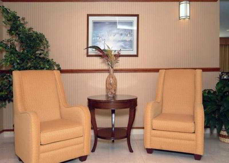 Comfort Inn & Suites Airport Convention Center Βόρειο Τσάρλεστον Εξωτερικό φωτογραφία